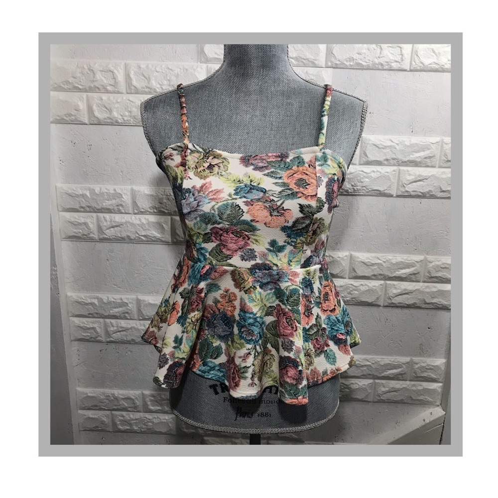 Painted Threads Flowered tank top